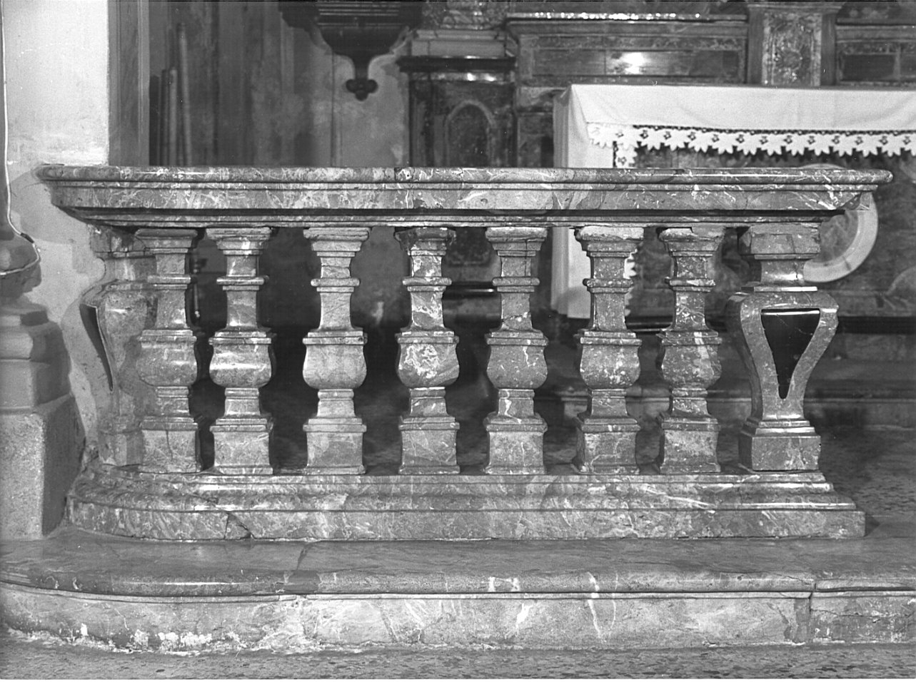 balaustrata, coppia - bottega lombarda (sec. XVIII)