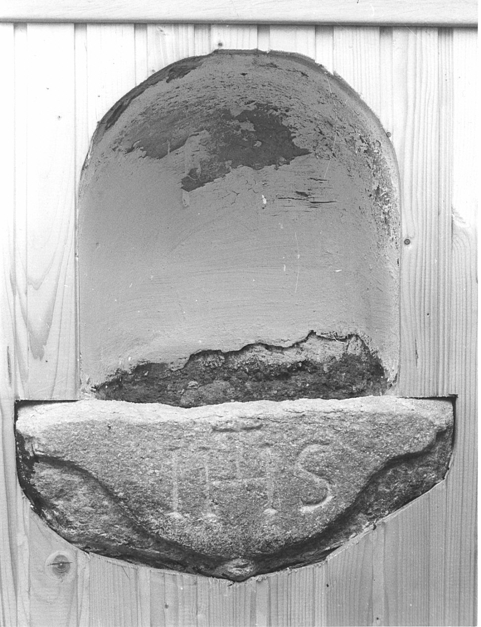 acquasantiera da parete, opera isolata - bottega lombarda (sec. XVI)