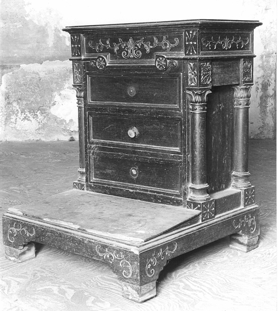 inginocchiatoio, opera isolata - bottega lombarda (sec. XIX)