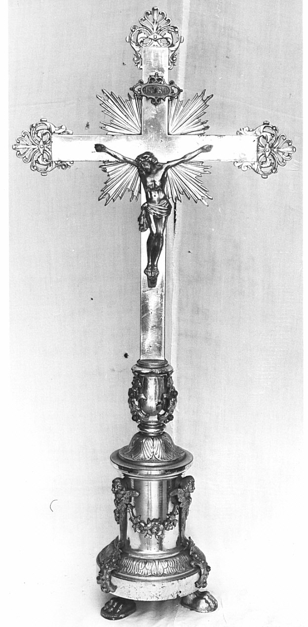 croce d'altare, opera isolata - bottega lombarda (fine/inizio secc. XIX/ XX)