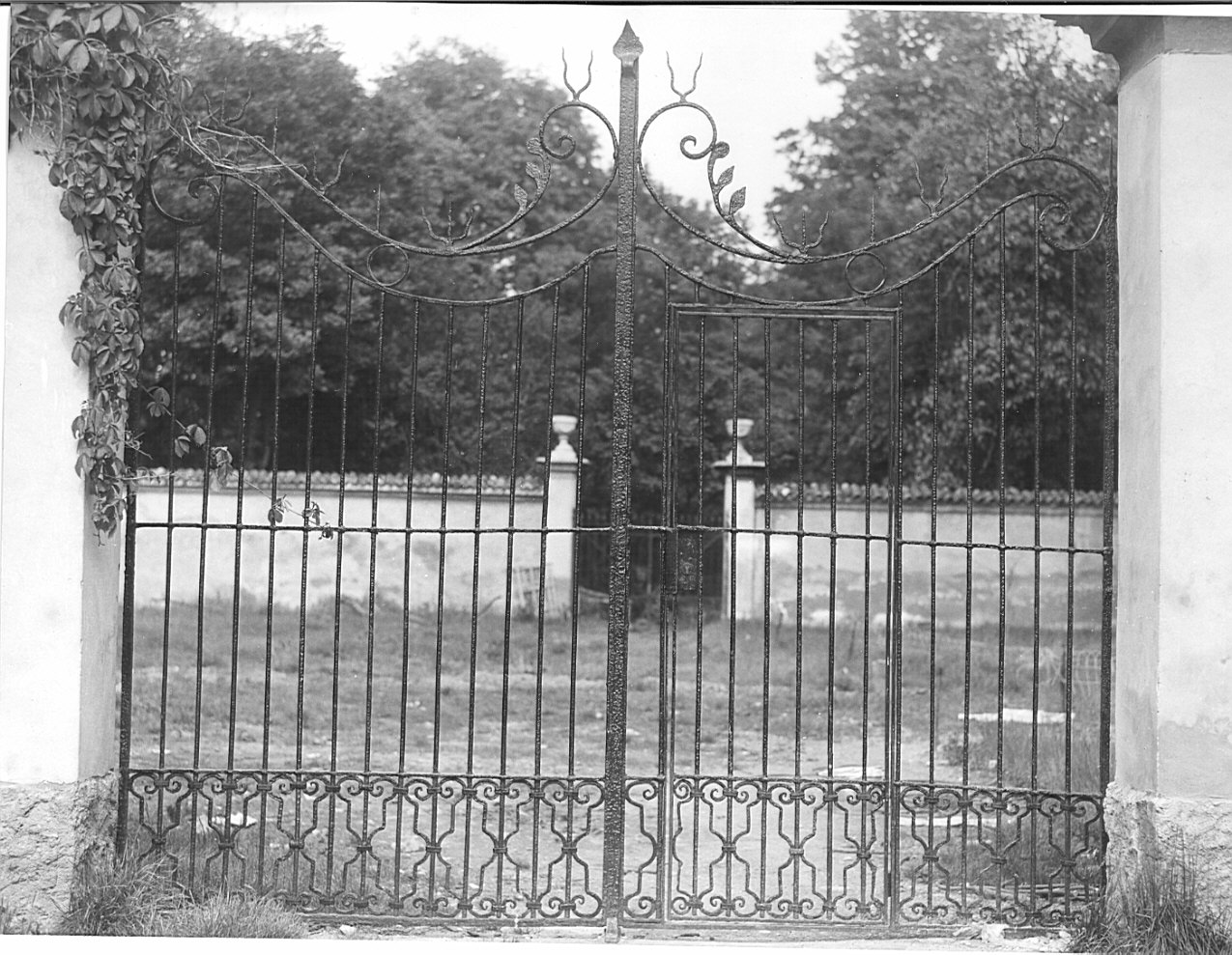 cancello, opera isolata - bottega lombarda (sec. XVIII)