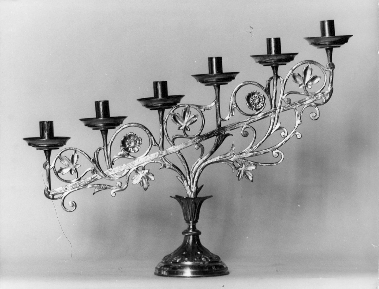 candelabro - bottega lombarda (sec. XX)