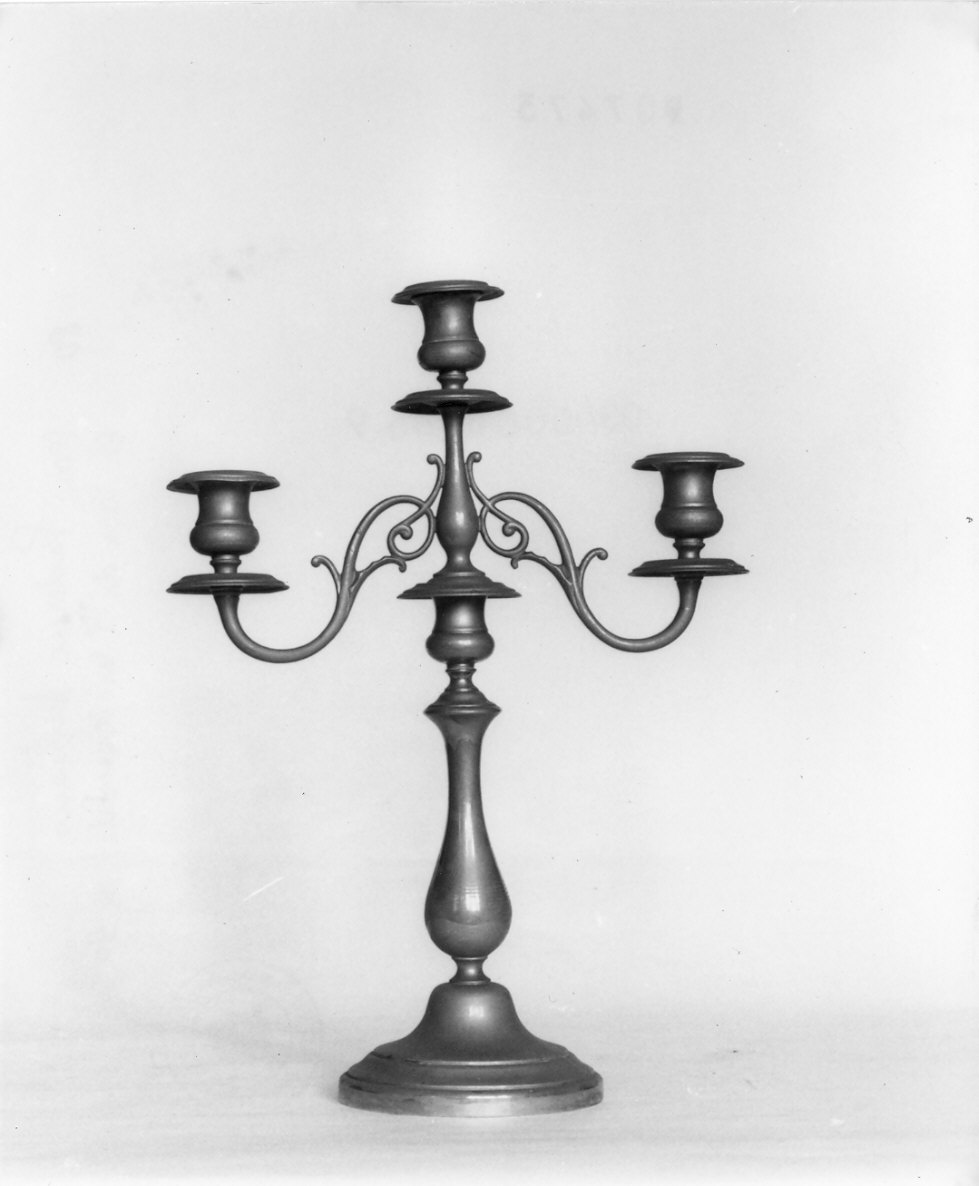 candeliere - bottega lombarda (prima metà sec. XX)