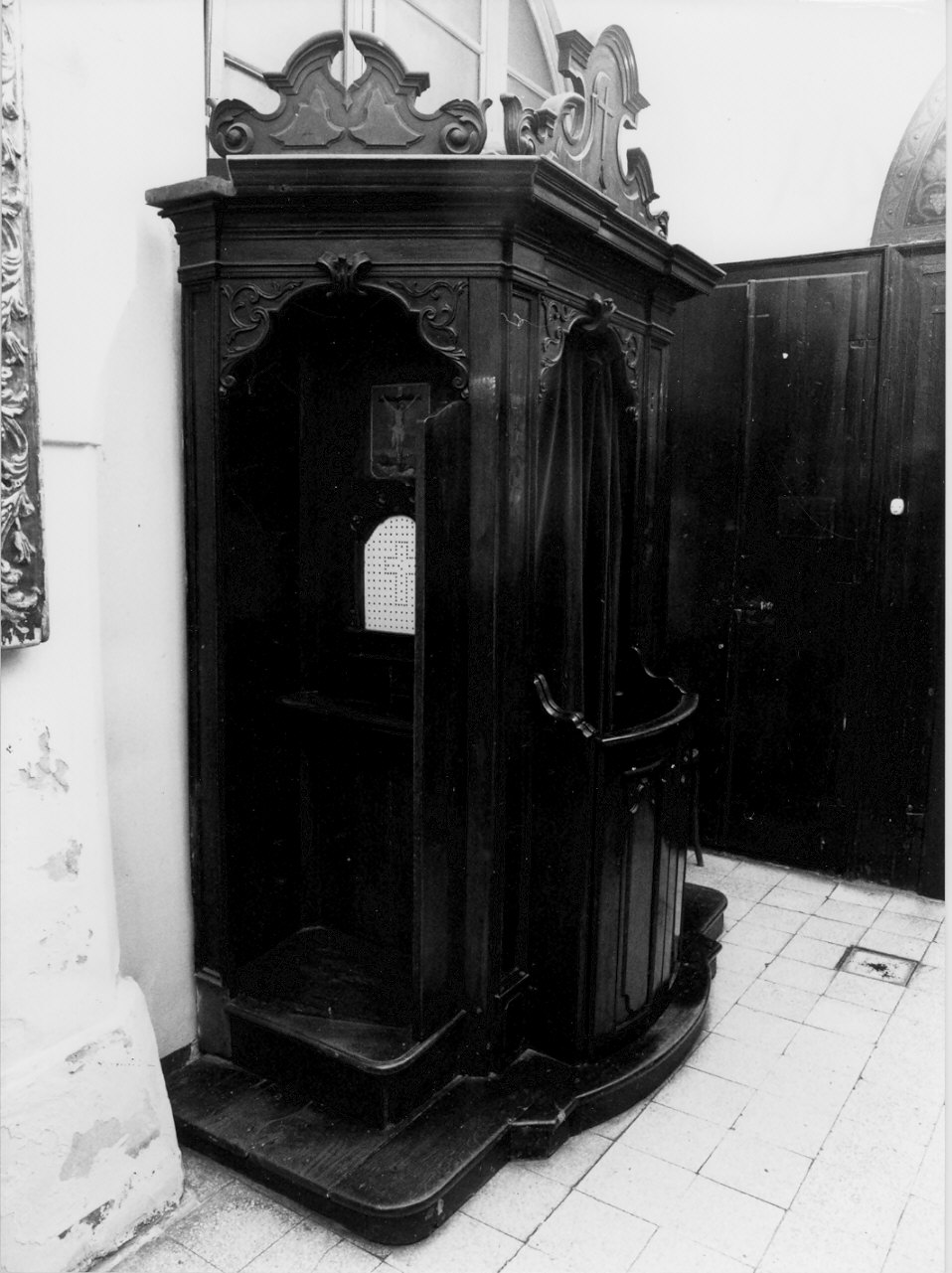 confessionale, opera isolata - bottega lombarda (sec. XVIII)