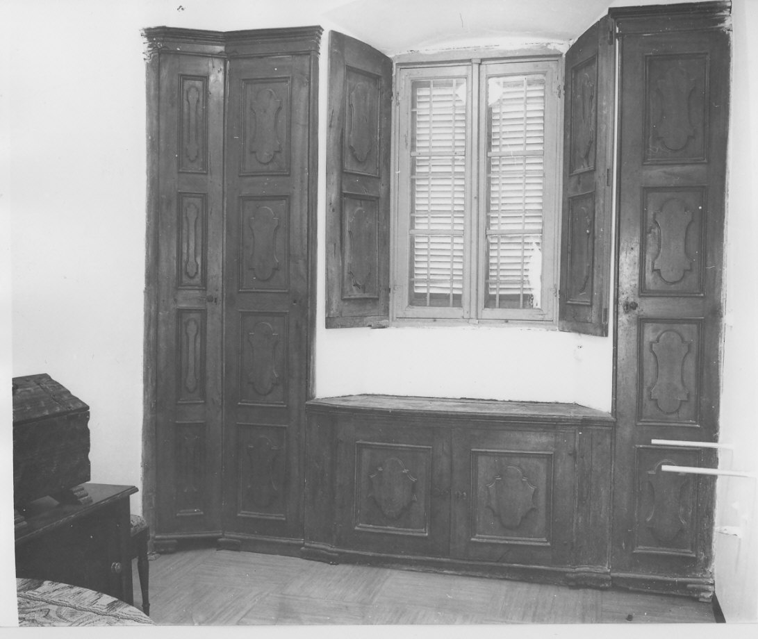 armadio - bottega lombarda (sec. XVIII)