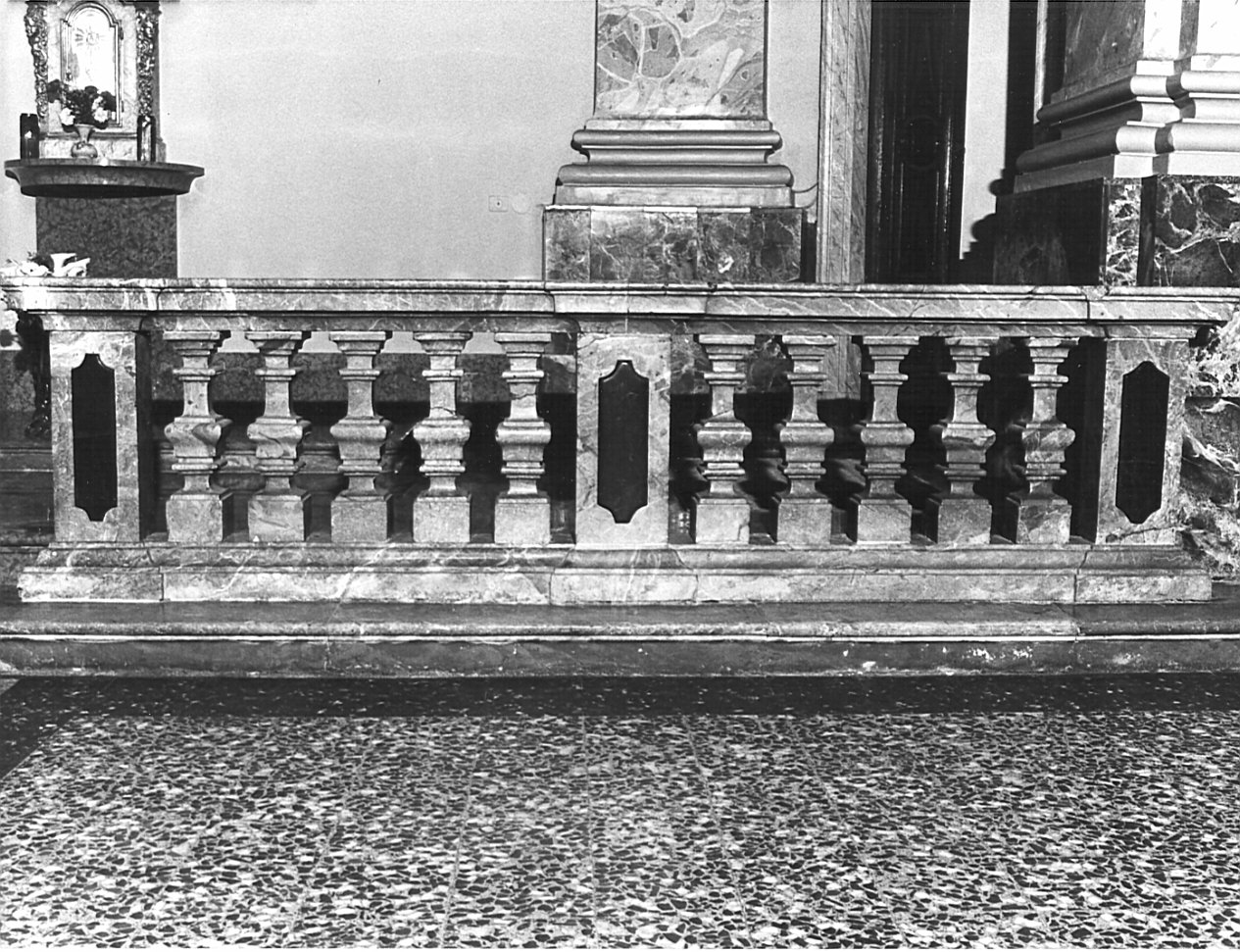 balaustrata di cappella, opera isolata - bottega lombarda (sec. XVIII)
