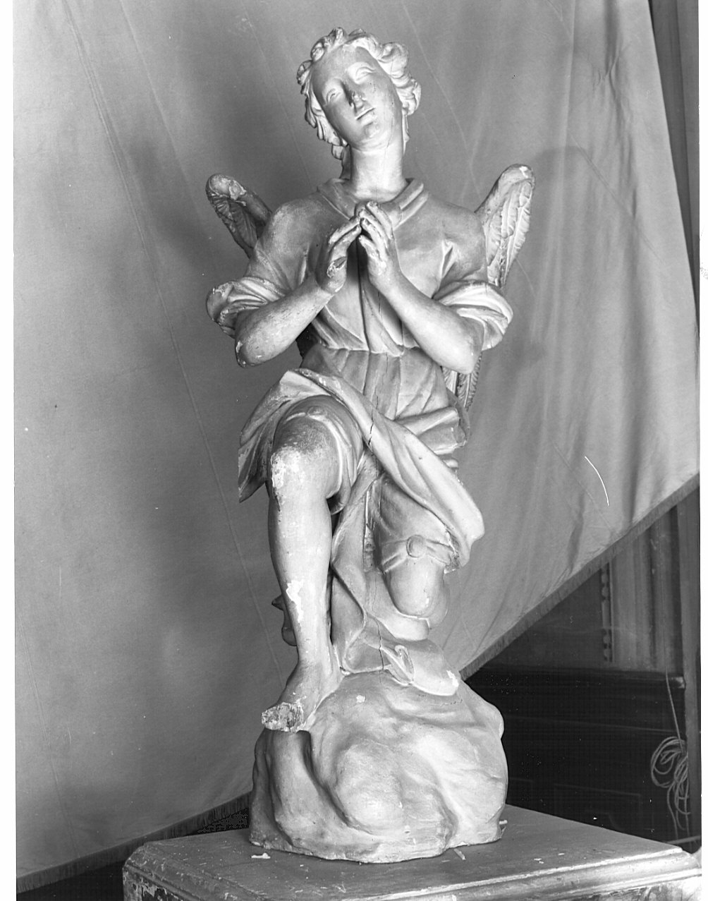 angelo orante (statua, pendant) - bottega lombarda (sec. XVIII)