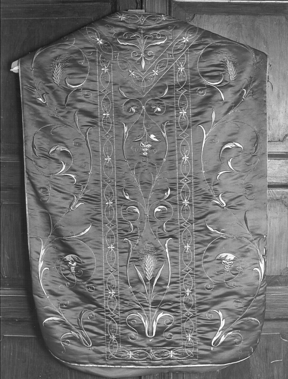 paramento liturgico, insieme - manifattura lombarda (secc. XIX/ XX)