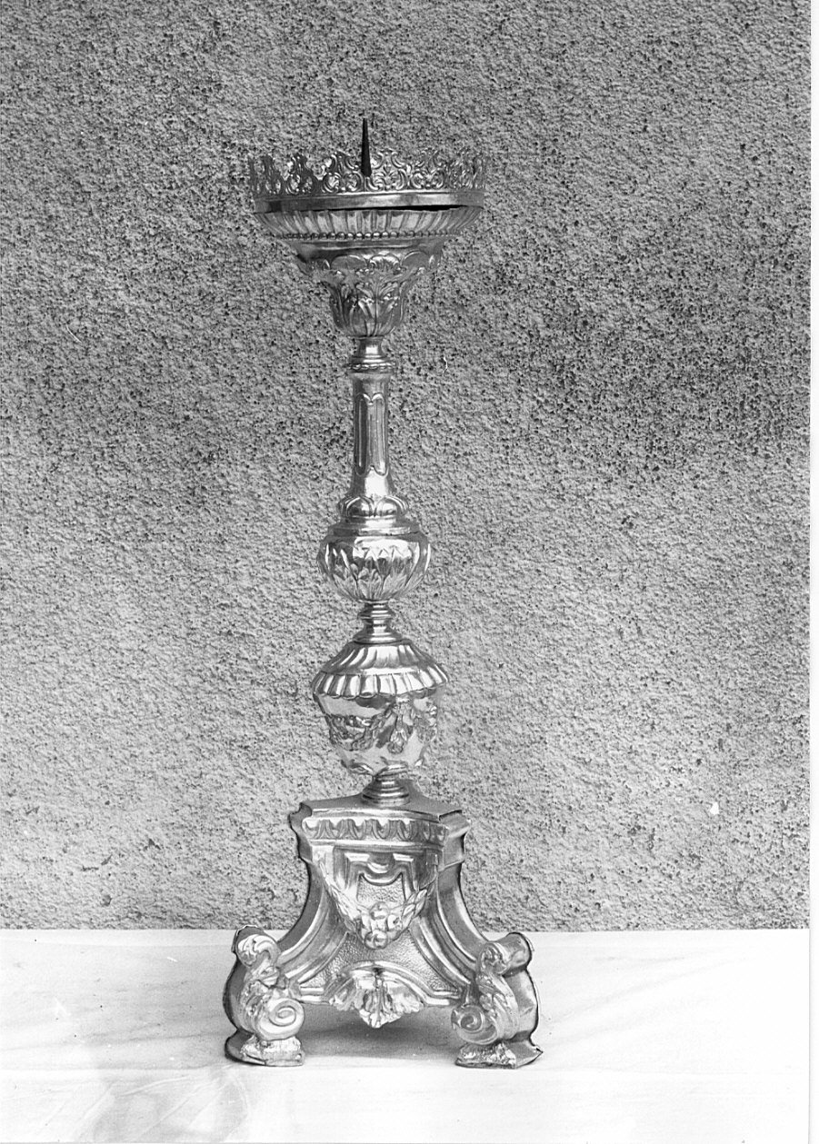 candeliere d'altare, serie - bottega lombarda (fine sec. XVIII)