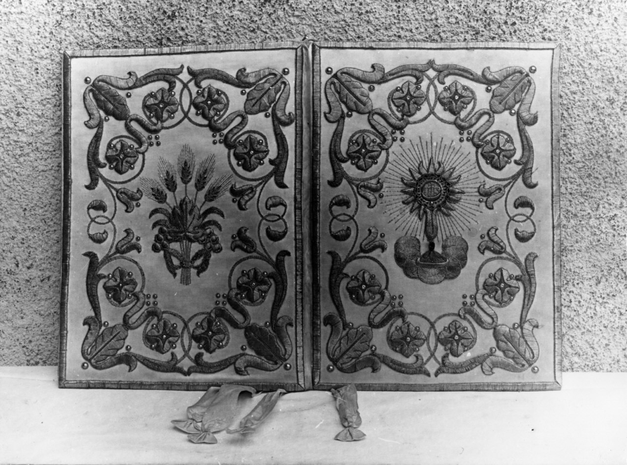 coperta di libro liturgico, opera isolata - manifattura lombarda (metà sec. XIX)