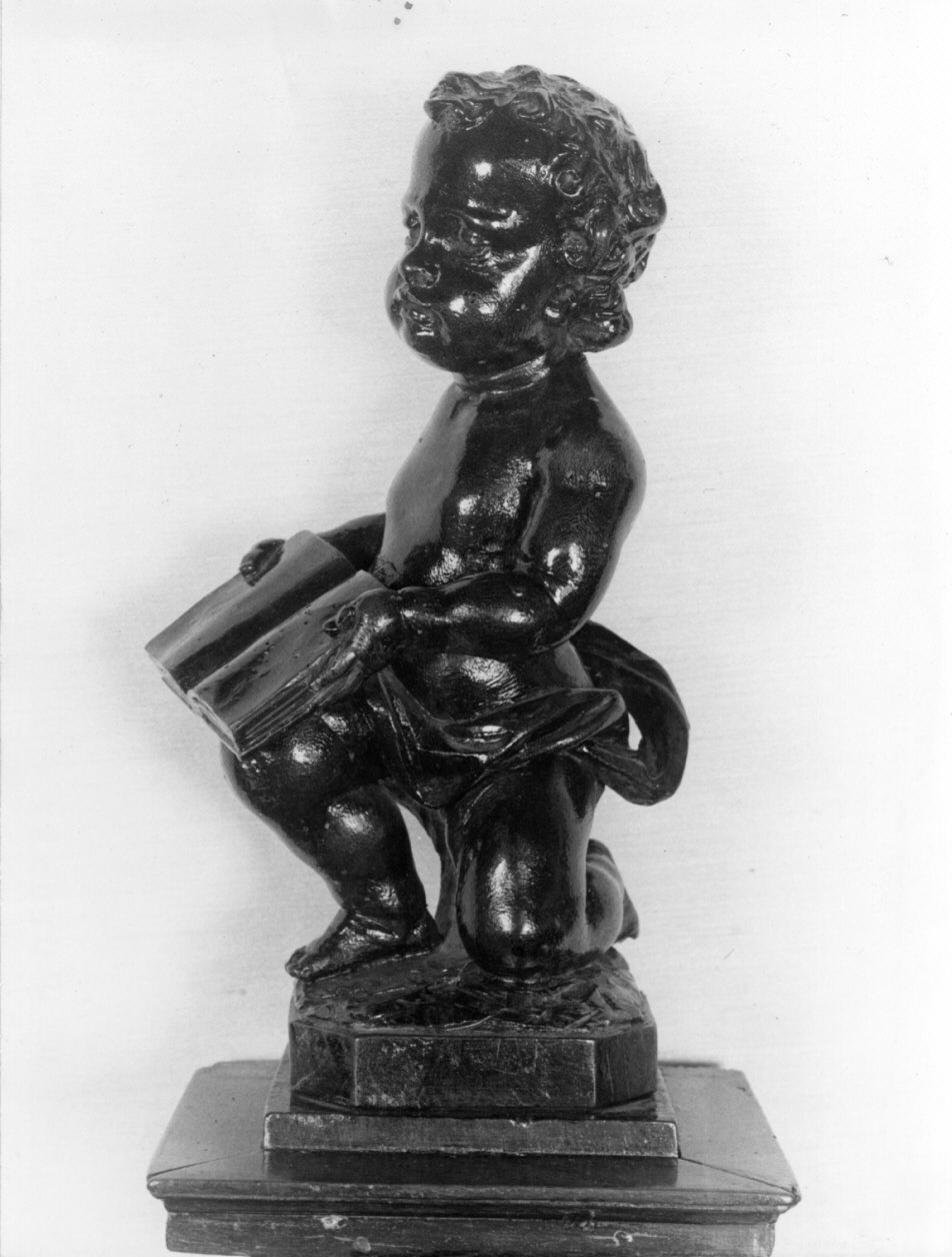 putto (statuetta, elemento d'insieme) - bottega lombarda (secc. XVII/ XVIII)
