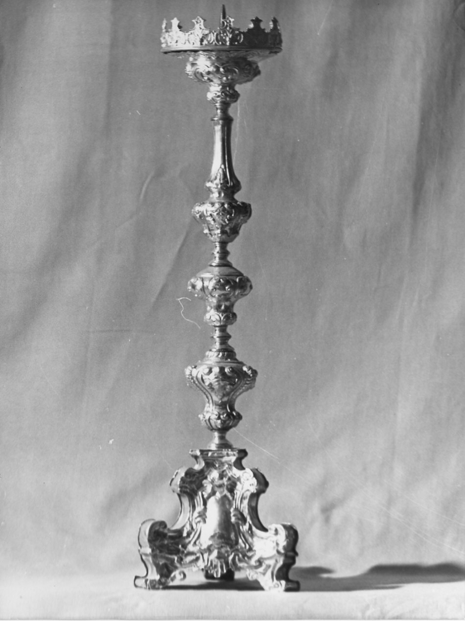 candeliere d'altare, serie - bottega lombarda (sec. XVIII)