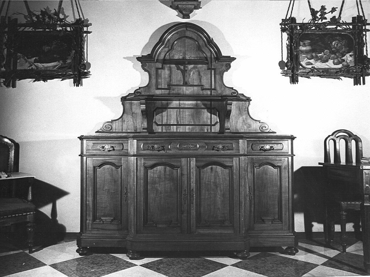 credenza, opera isolata - bottega lombarda (inizio sec. XX)