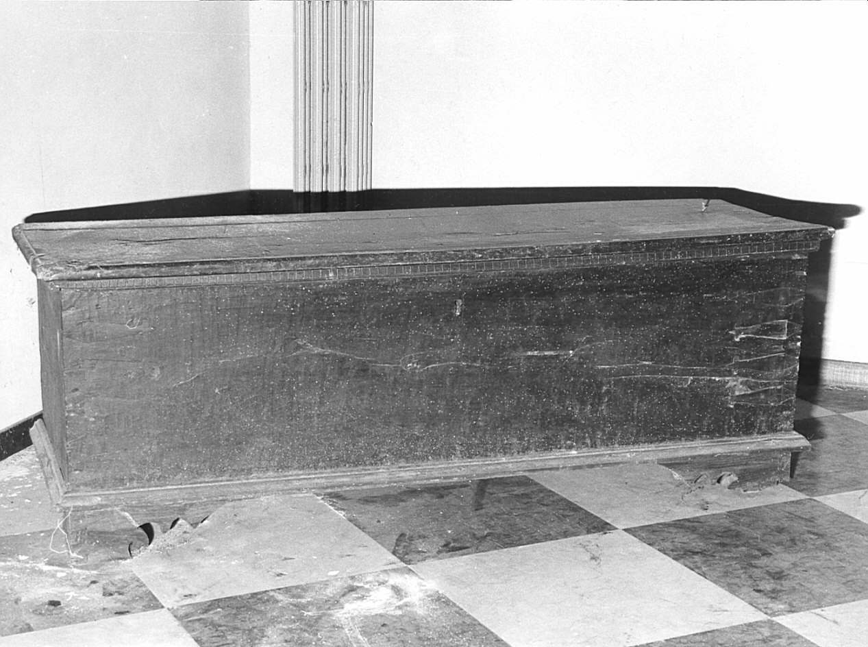 cassapanca, opera isolata - bottega lombarda (sec. XVII)