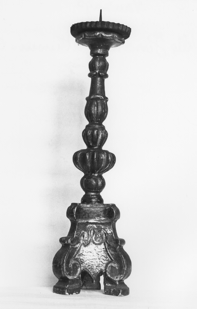 candeliere d'altare, serie - bottega lombarda (sec. XVIII)