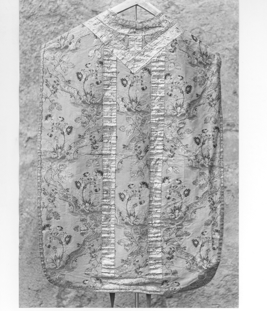 paramento liturgico, insieme - manifattura lombarda (seconda metà sec. XVIII)