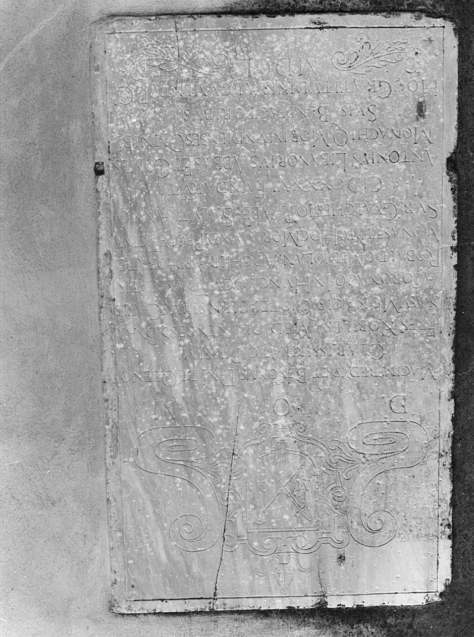 lapide commemorativa, opera isolata - bottega lombarda (sec. XVII)