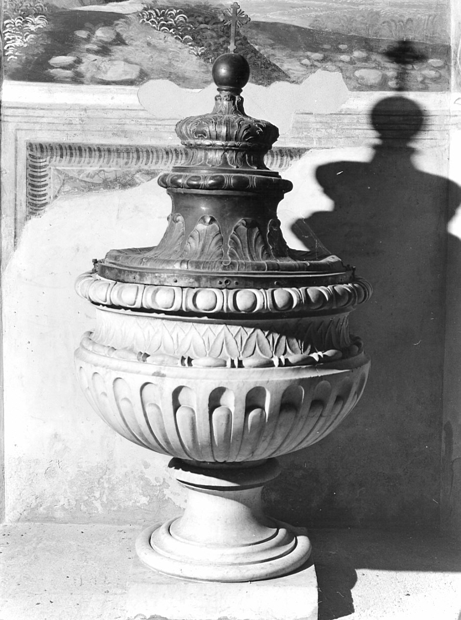 fonte battesimale, opera isolata - bottega lombarda (sec. XVI)