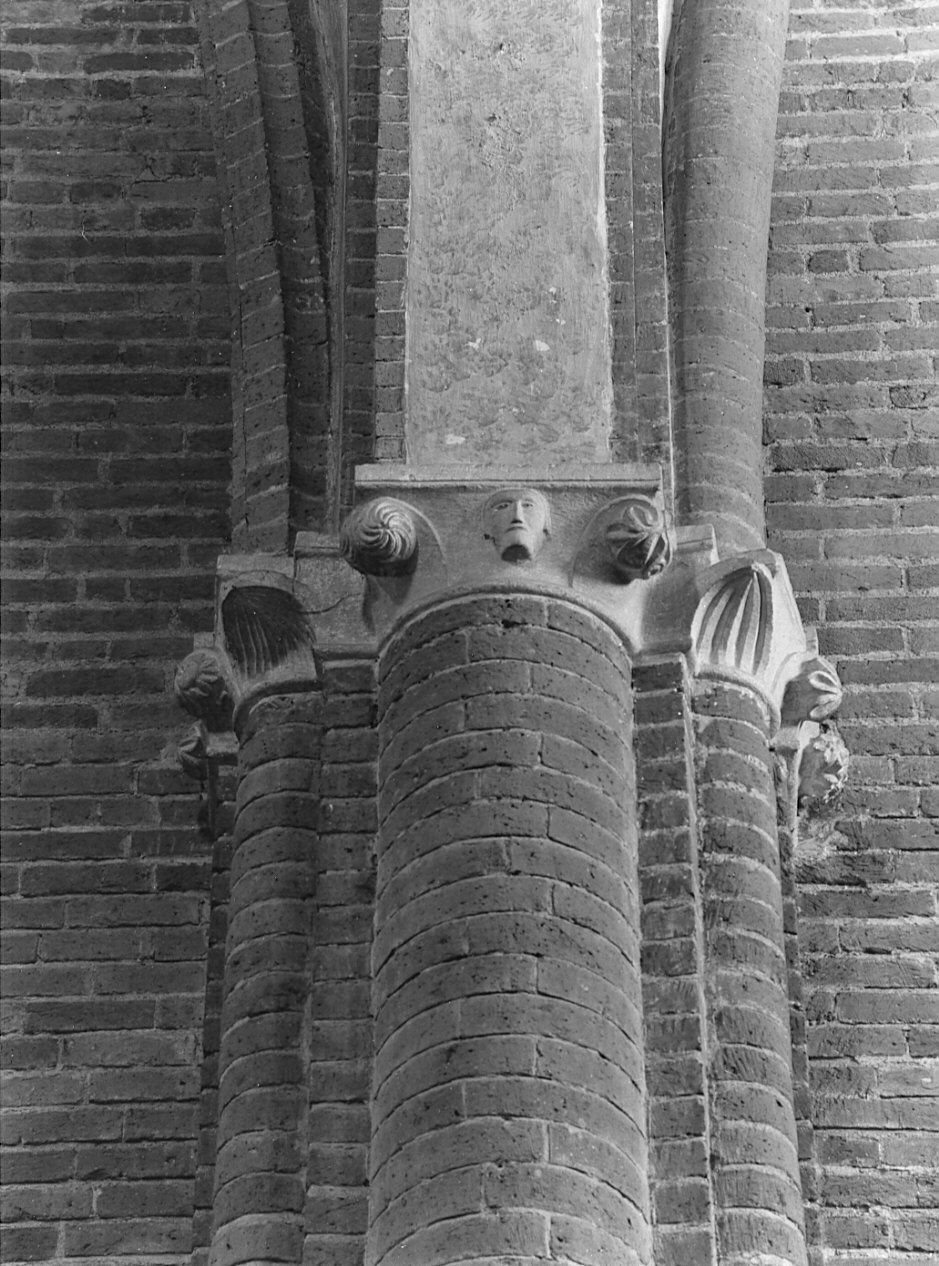 capitello di pilastro, opera isolata - bottega lombarda (sec. XIII)