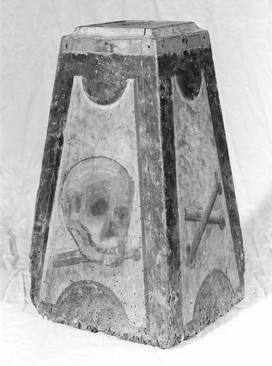 base, opera isolata - bottega lombarda (sec. XVIII)