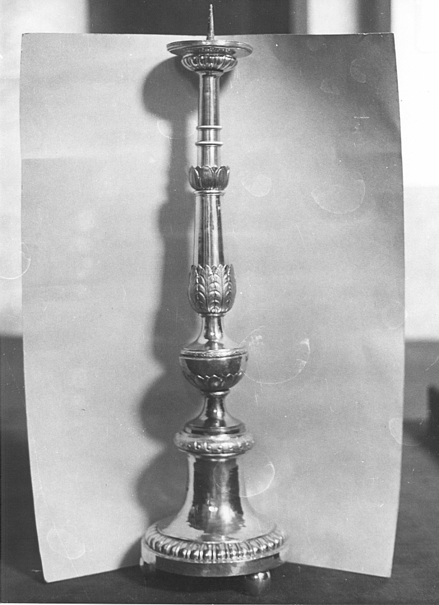 candeliere d'altare, serie - bottega lombarda (sec. XX)