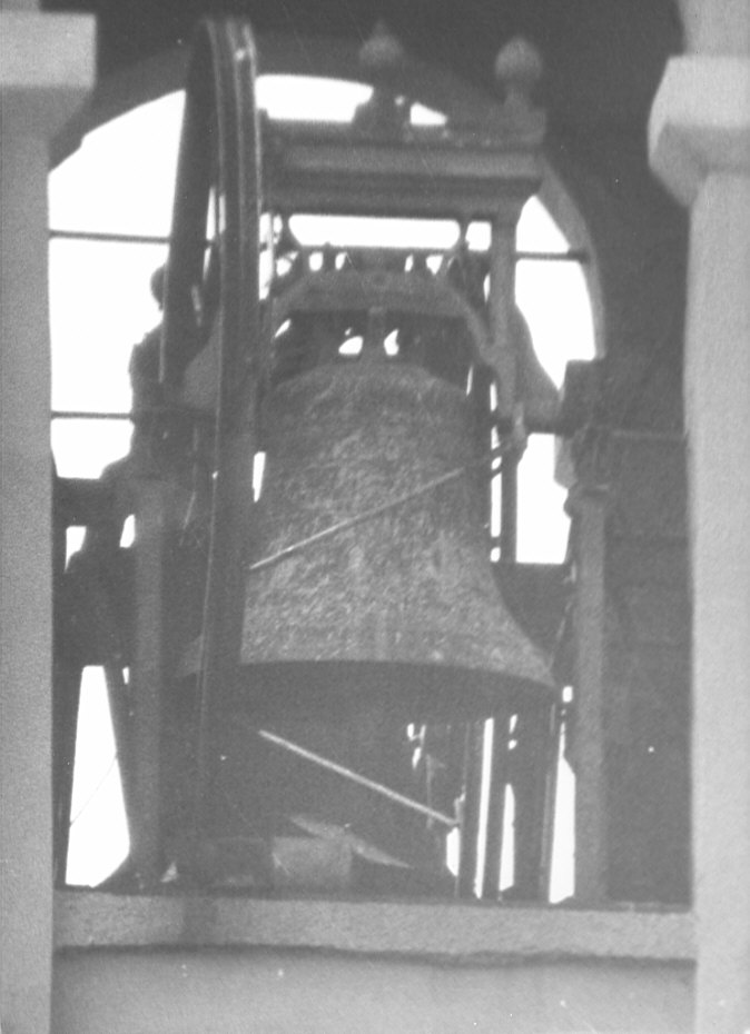 campana da chiesa, insieme - bottega lombarda (secc. XVI/ XVII)