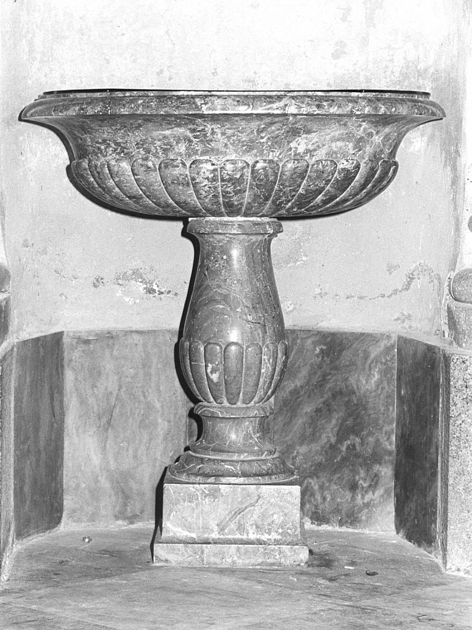 acquasantiera - a fusto, coppia - bottega lombarda (sec. XVIII)