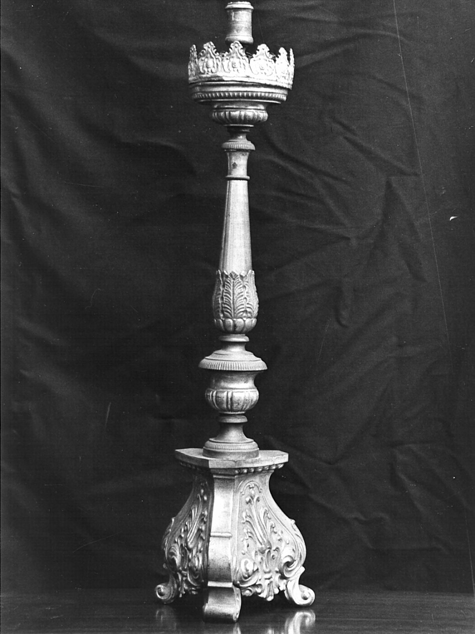 candeliere d'altare, serie - bottega lombarda (secc. XIX/ XX)
