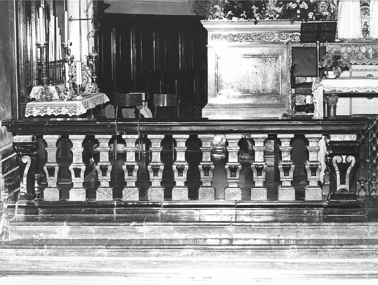 balaustrata di altare, opera isolata - bottega lombarda (sec. XVIII)