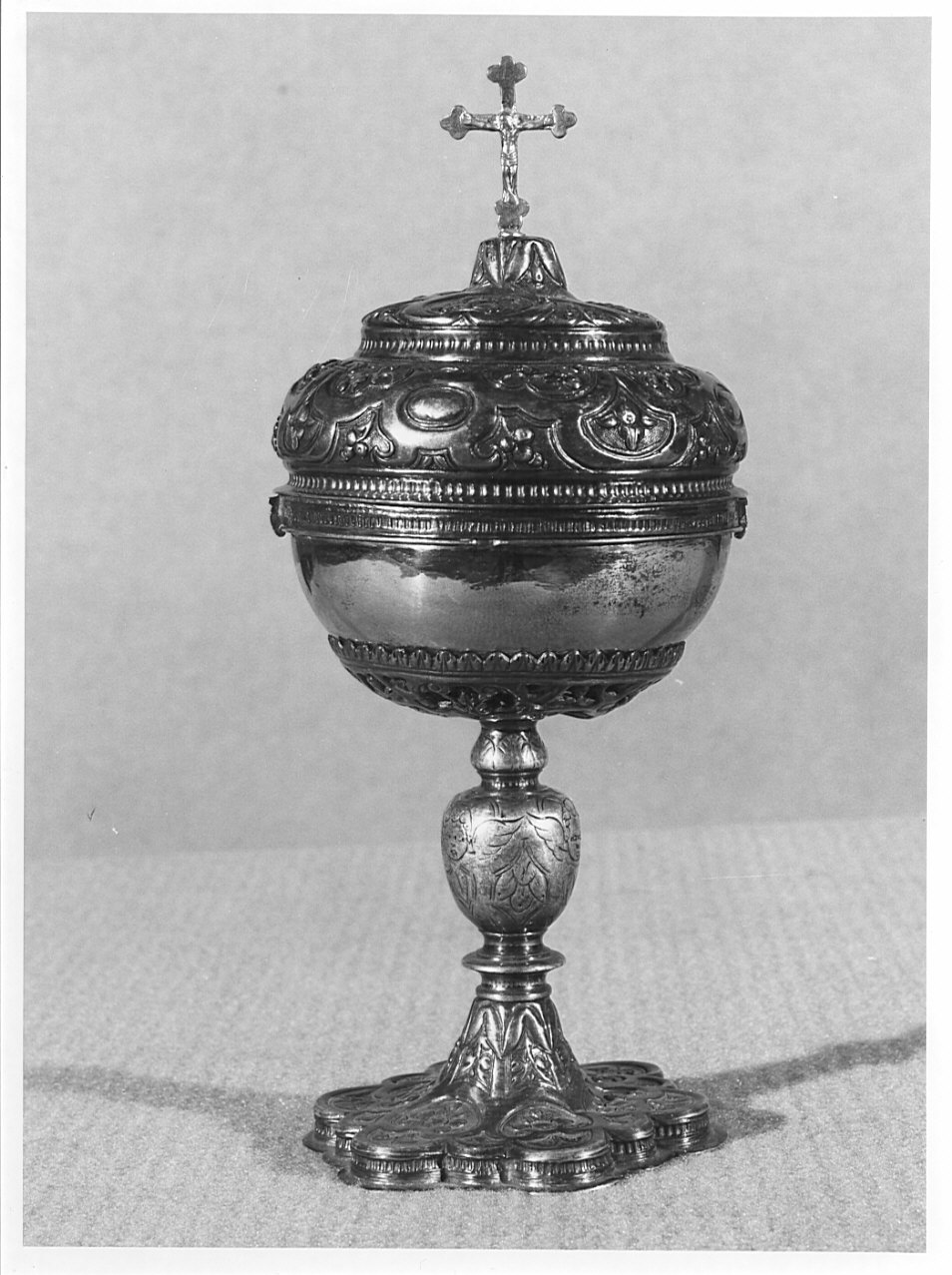 pisside, opera isolata - bottega lombarda (sec. XVII)