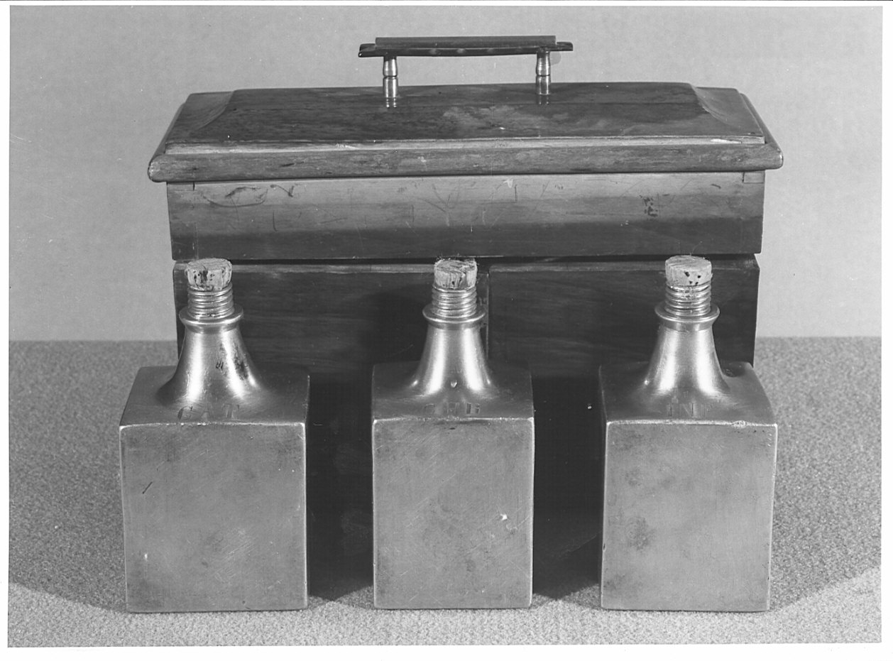 vasetti per oli santi, serie - bottega italiana (seconda metà sec. XIX)