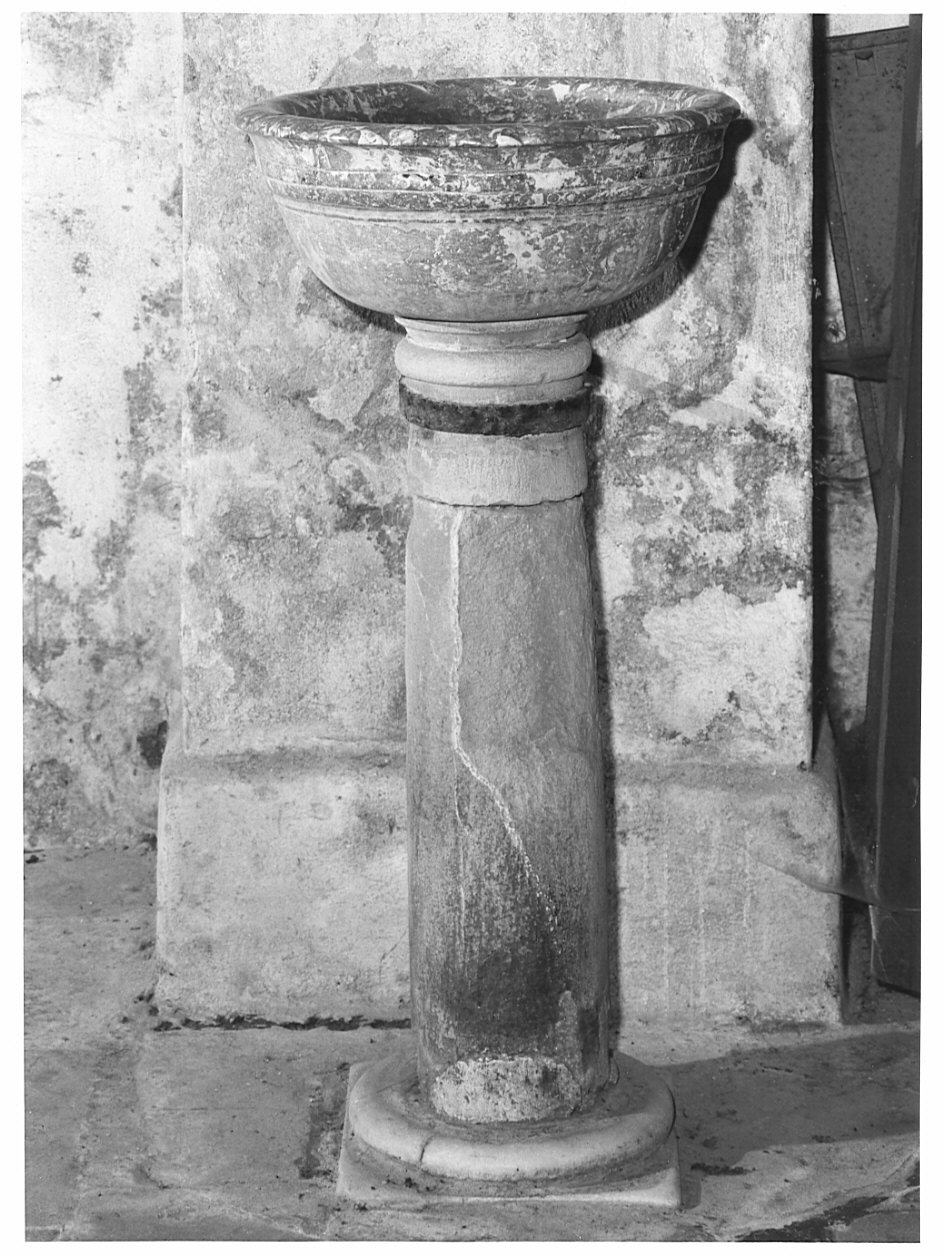 acquasantiera, opera isolata - bottega italiana (sec. XVII)