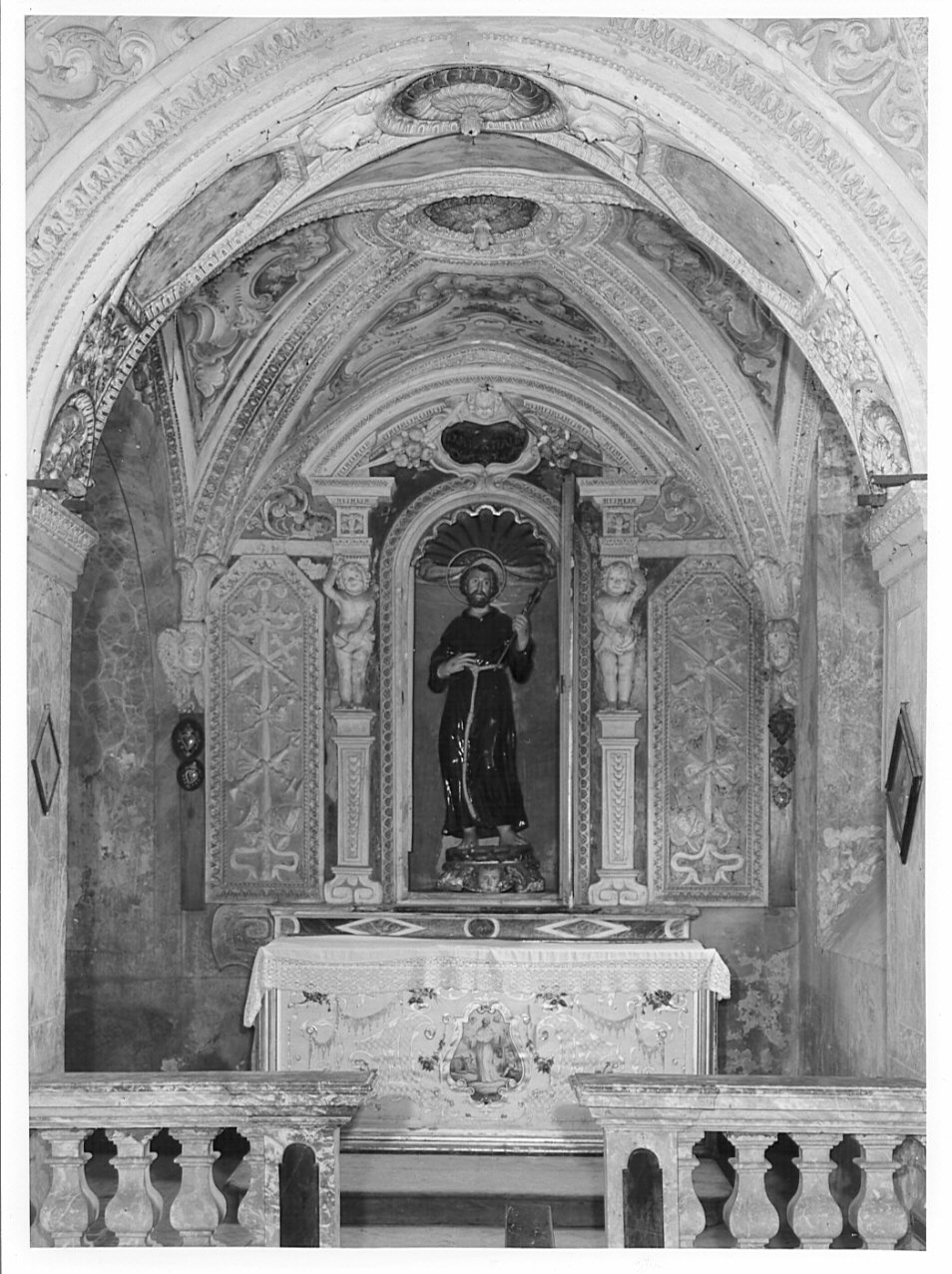 decorazione plastica, complesso decorativo - bottega italiana (sec. XVII)