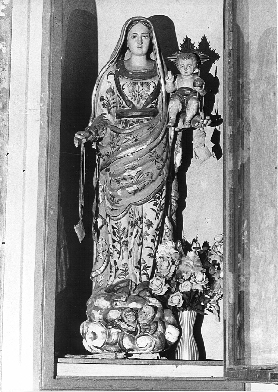 Madonna con Bambino (statua, opera isolata) - ambito lombardo (sec. XVII)