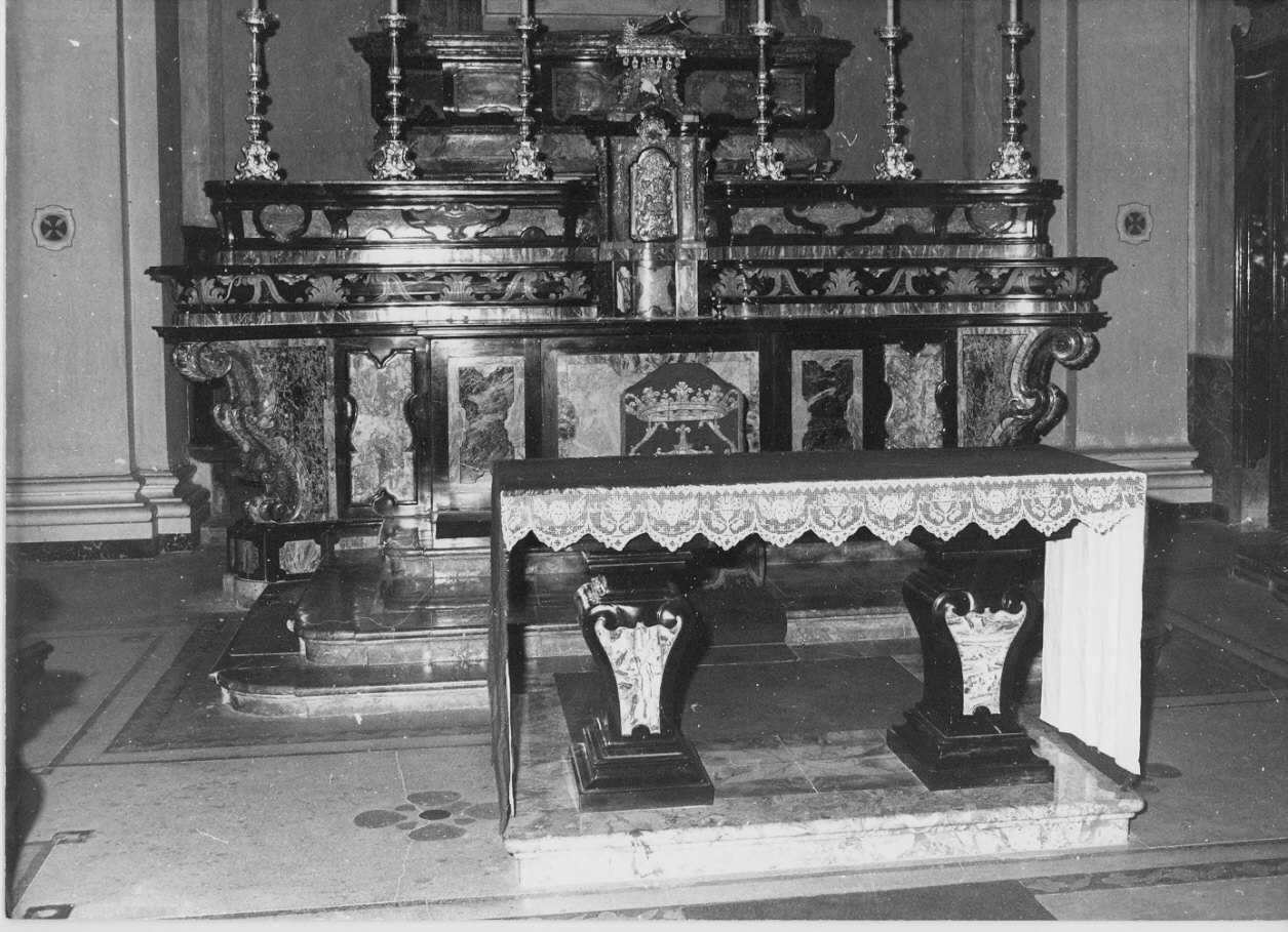 altare maggiore, elemento d'insieme - bottega lombarda (sec. XVIII)