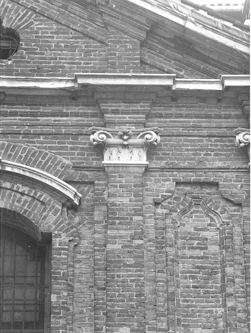 capitello, serie - bottega lombarda (secondo quarto sec. XVIII)