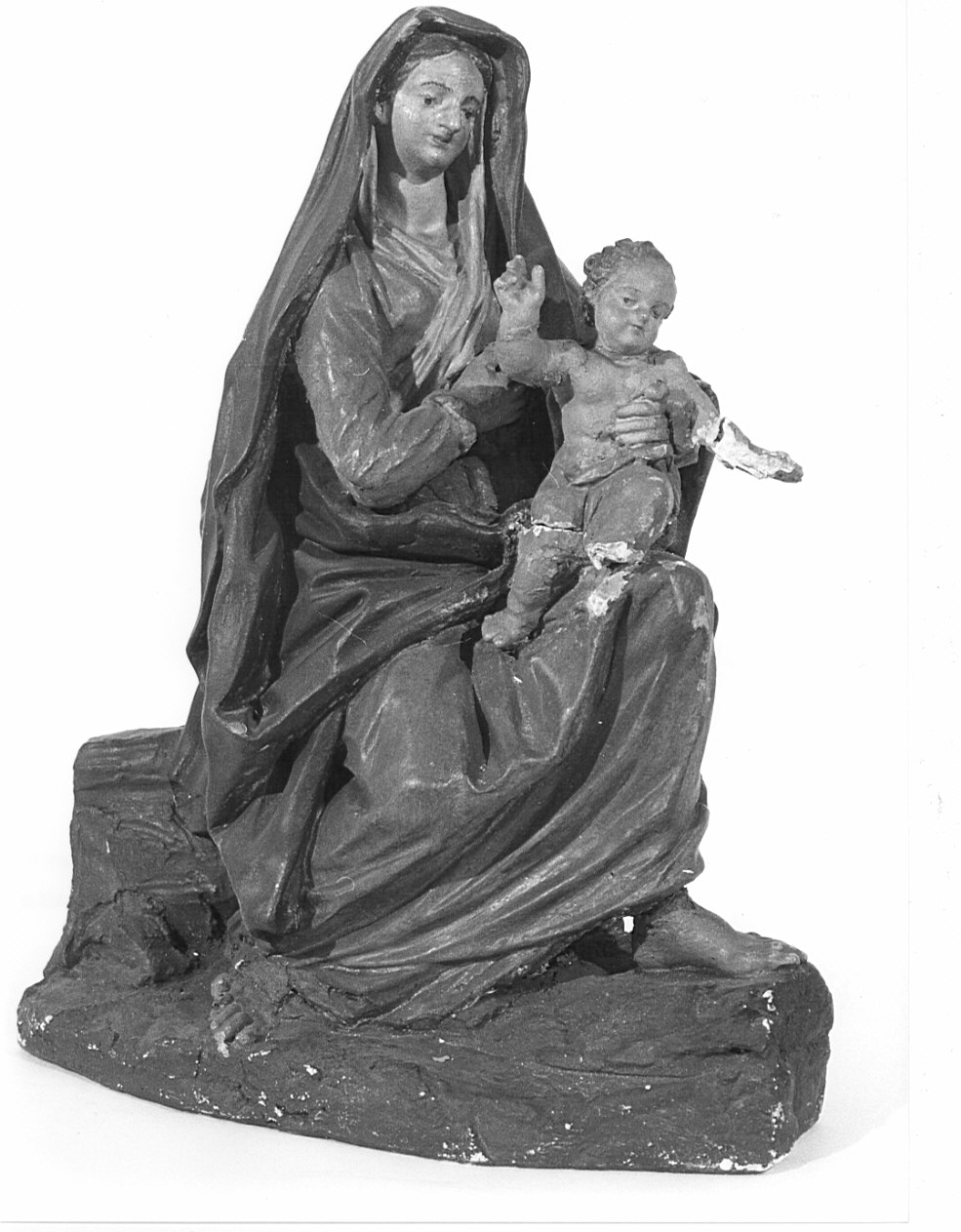 Madonna con Bambino (statuetta, opera isolata) - bottega lombarda (sec. XVIII)
