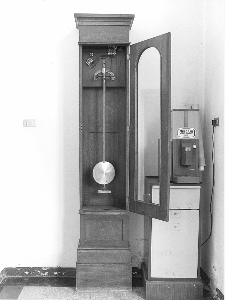 pendola, opera isolata - bottega italiana (inizio sec. XX)