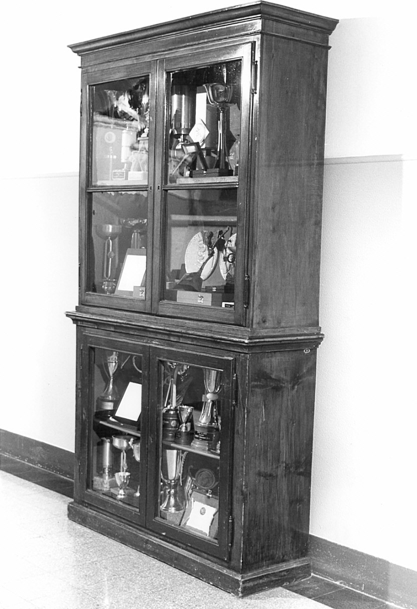 armadio, opera isolata - bottega lombarda (sec. XX)