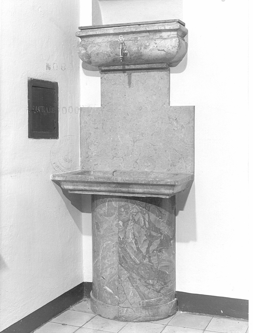 lavabo da sacrestia, opera isolata - bottega lombarda (sec. XIX, sec. XX)