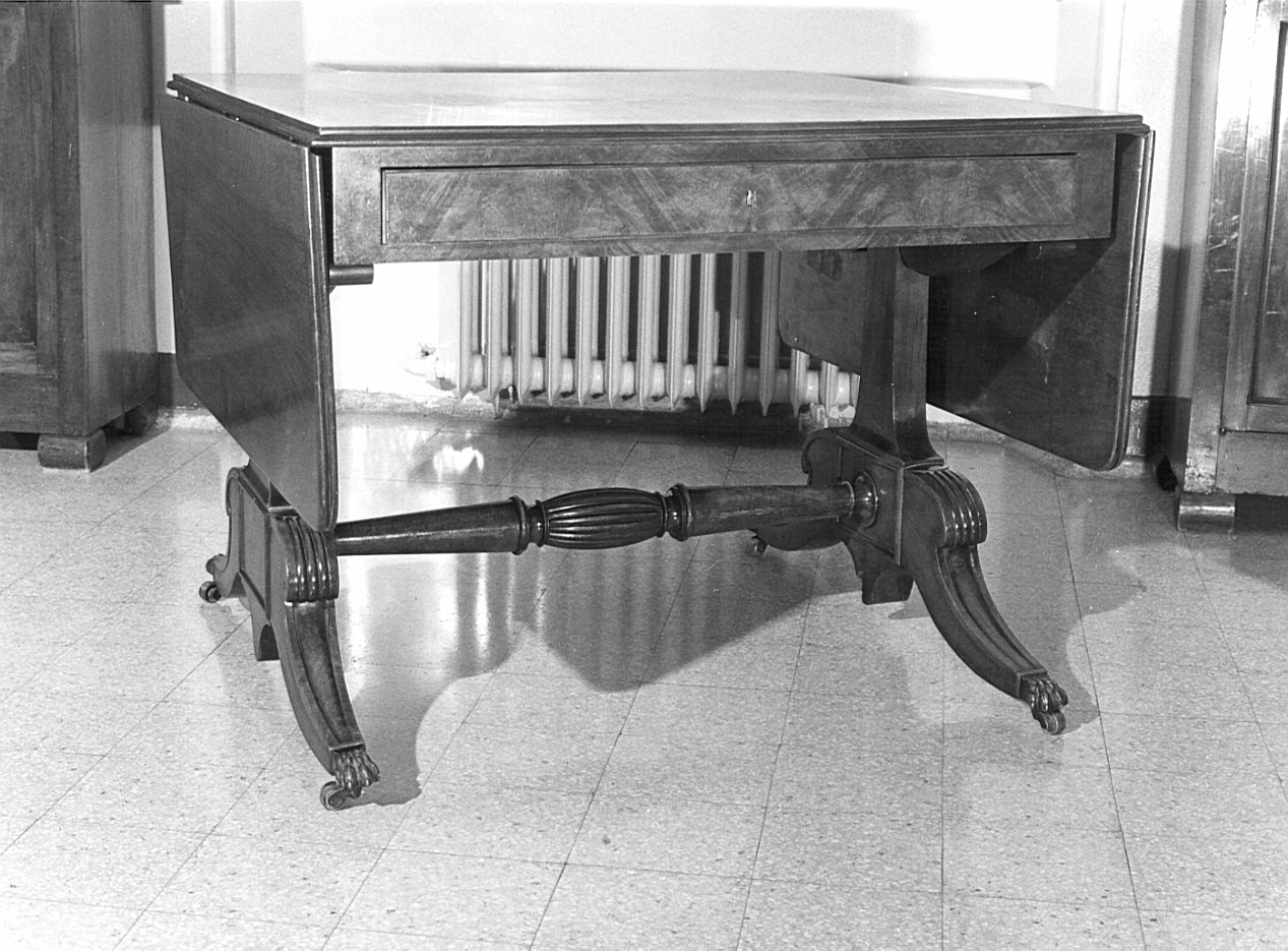 tavolo, opera isolata - bottega lombarda (seconda metà sec. XIX)