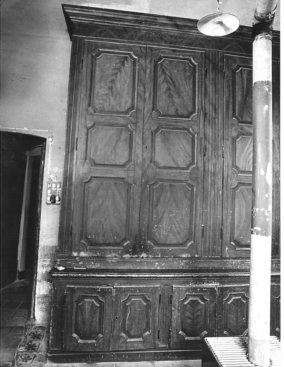 armadio da sacrestia, opera isolata - bottega lombarda (sec. XIX)