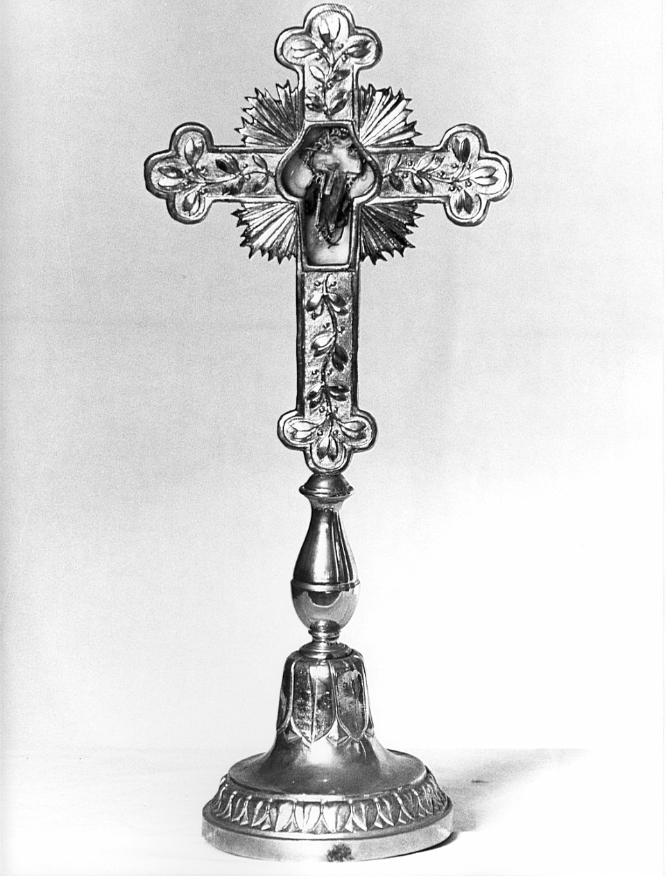 reliquiario - a croce, opera isolata - bottega lombarda (fine sec. XIX)