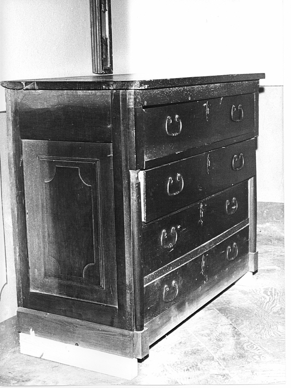 cassettone, opera isolata - bottega lombarda (prima metà sec. XIX)