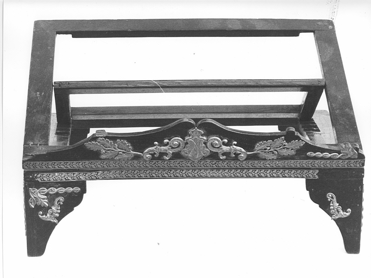 leggio, opera isolata - bottega lombarda (fine/inizio secc. XVIII/ XIX)