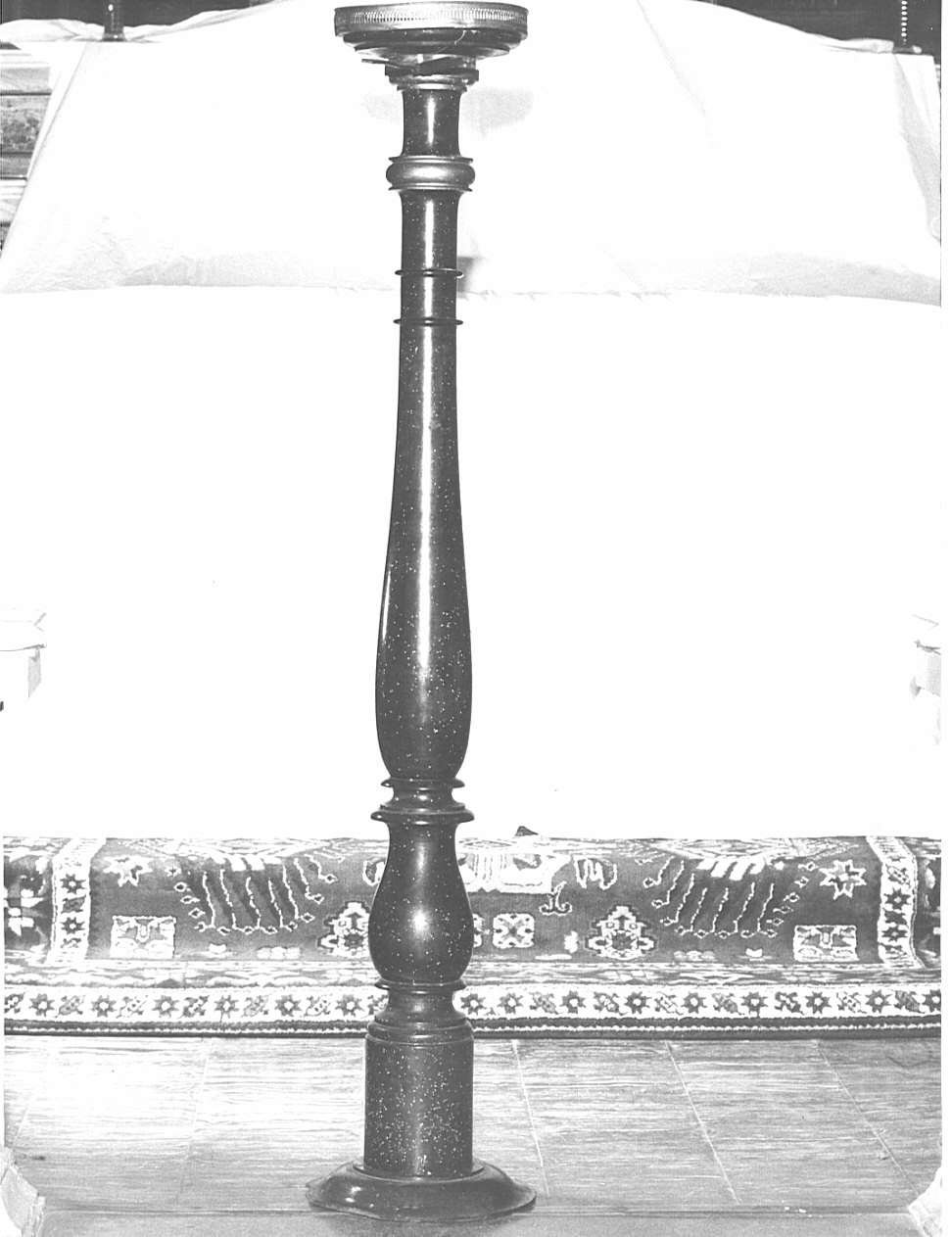 candeliere, opera isolata - bottega lombarda (sec. XIX)