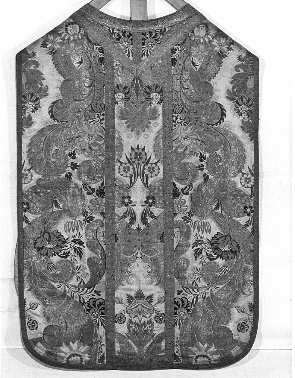 paramento liturgico, insieme - manifattura lombarda (secc. XVII/ XVIII)