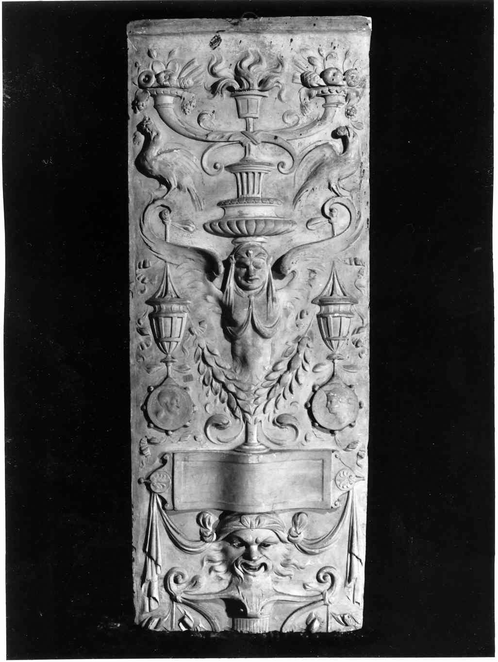 motivi decorativi a candelabra (rilievo, opera isolata) - ambito lombardo (sec. XIX)