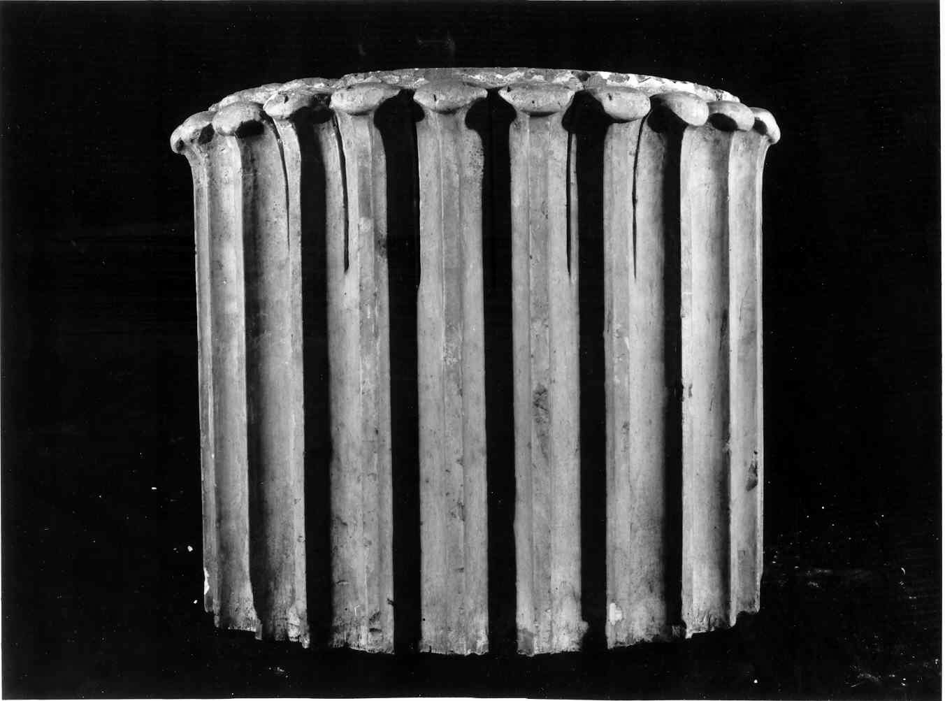 Modellino (parte) del Mausoleo di Francesco Tamagno (rocchio di colonna, opera isolata) di Perolini A (sec. XX)