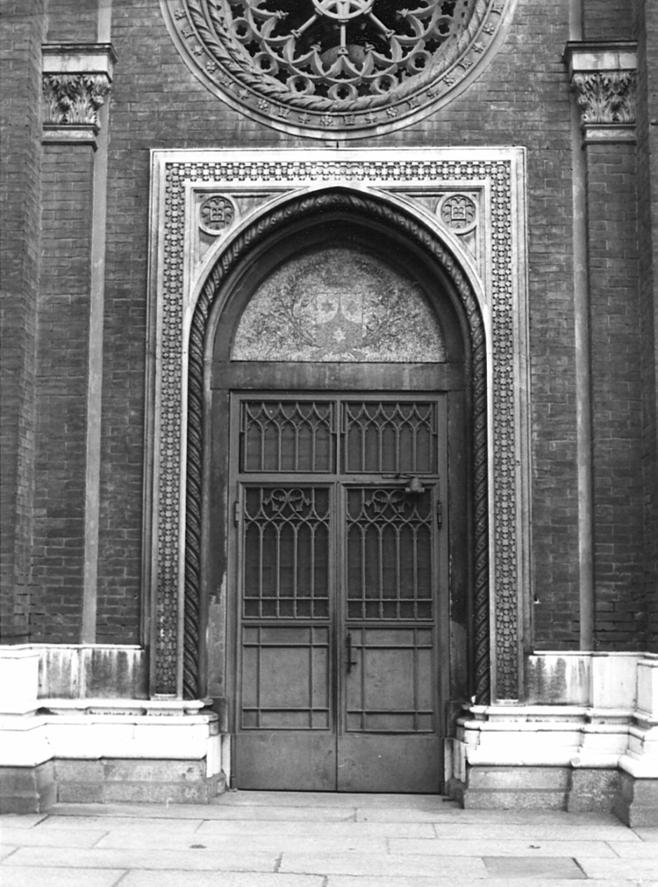 portale - a sesto acuto, coppia di Maciachini Carlo (attribuito) (sec. XIX)